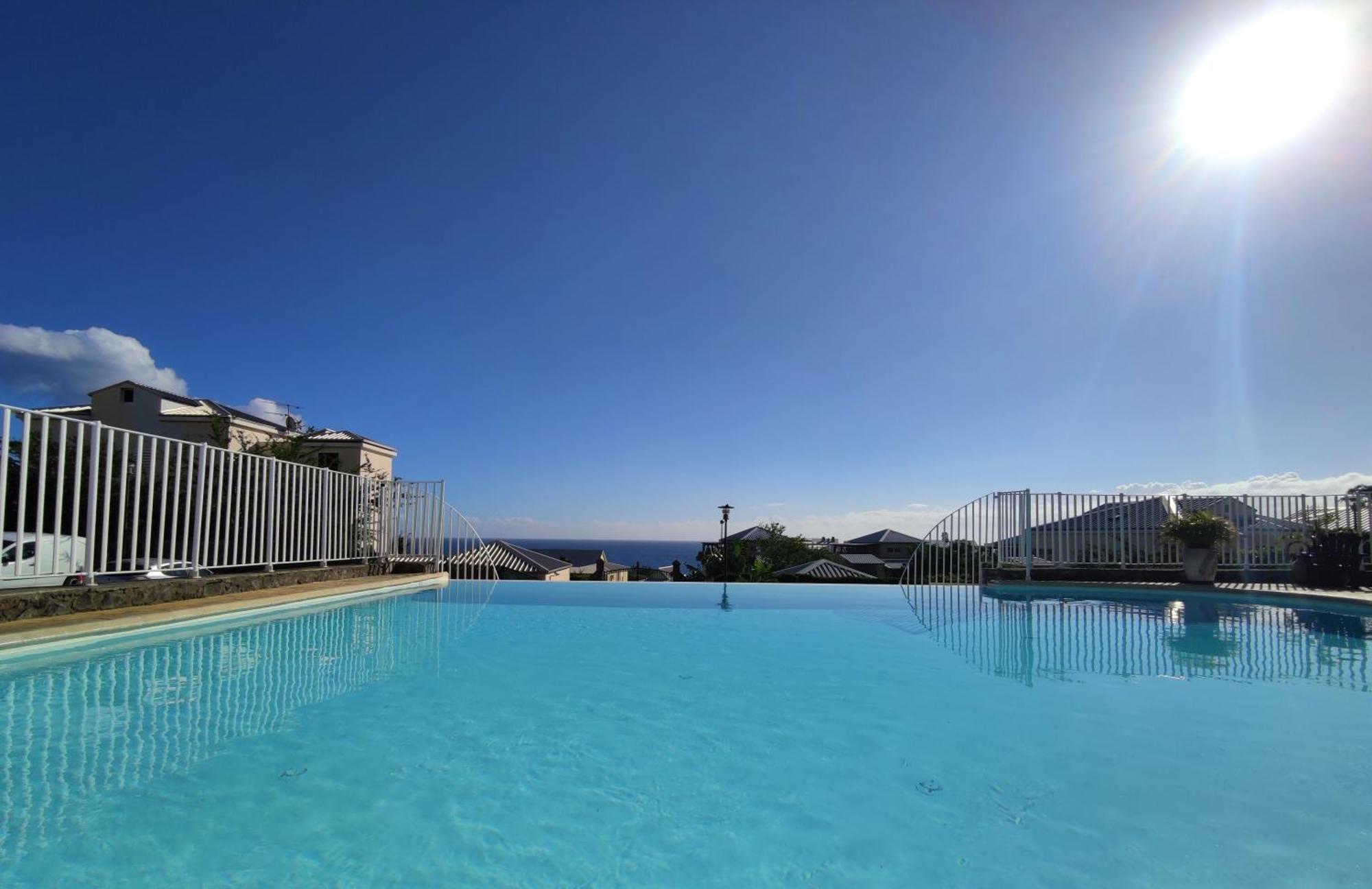 L'Instant Evasion, Studio Avec Terrasse, Piscine ! Saint-Gilles-les Bains Εξωτερικό φωτογραφία